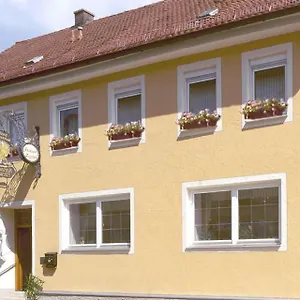 https://hotel-u-restaurant-goldener-greifen.com-bavaria.com